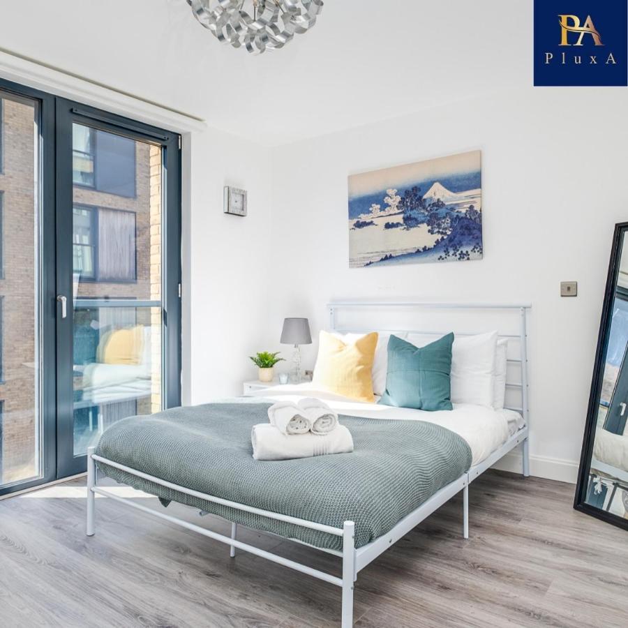 Pluxa Vivid Veranda Beautiful City Centre Apartment With Free Parking Бирмингам Екстериор снимка