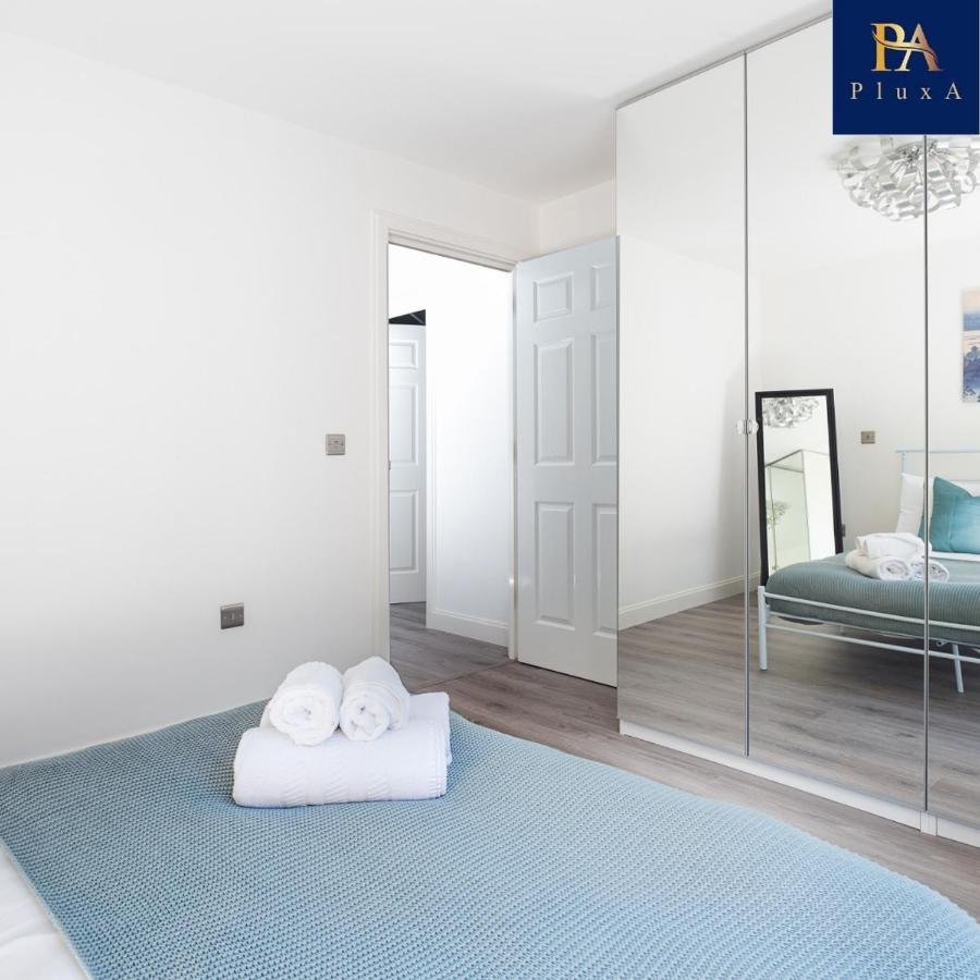 Pluxa Vivid Veranda Beautiful City Centre Apartment With Free Parking Бирмингам Екстериор снимка